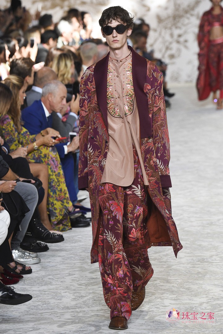 L L Etro  rb F 