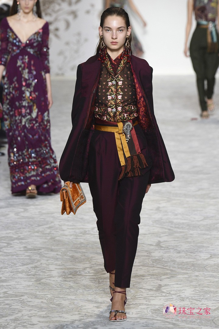L L Etro  rb F 
