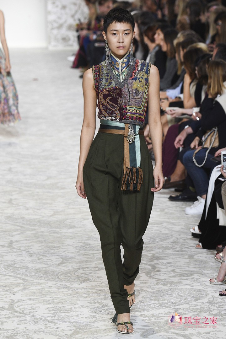 L L Etro  rb F 