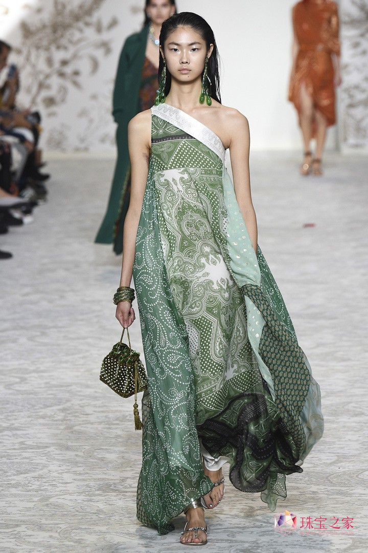 L L Etro  rb F 
