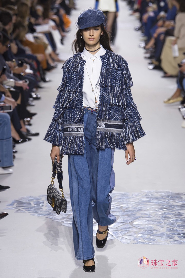 多彩多姿，Christian Dior 2018春夏系列時裝秀