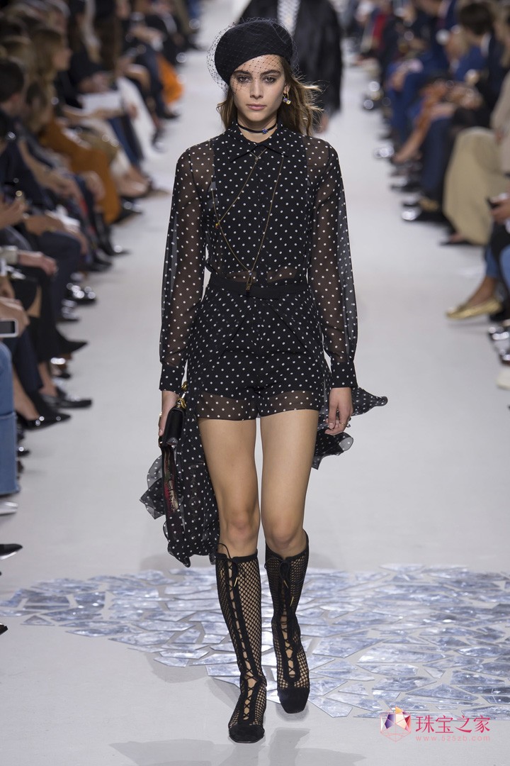 多彩多姿，Christian Dior 2018春夏系列時裝秀