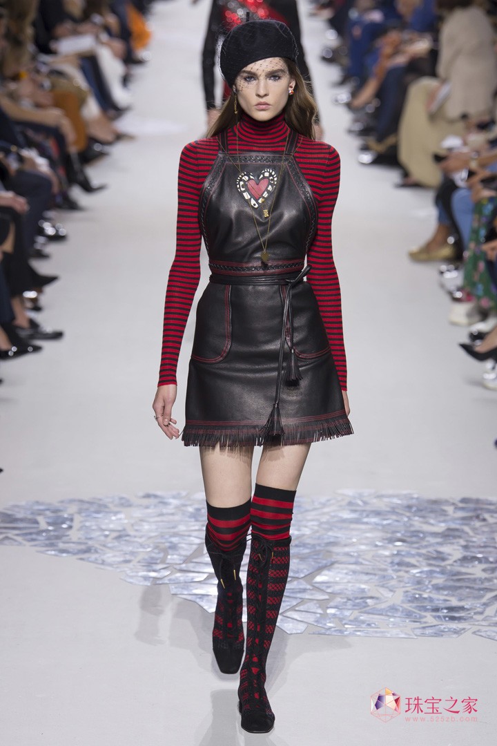 多彩多姿，Christian Dior 2018春夏系列時裝秀