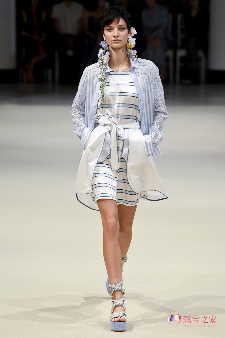 ֮߶ƷAlexis Mabille 2018ĕrb