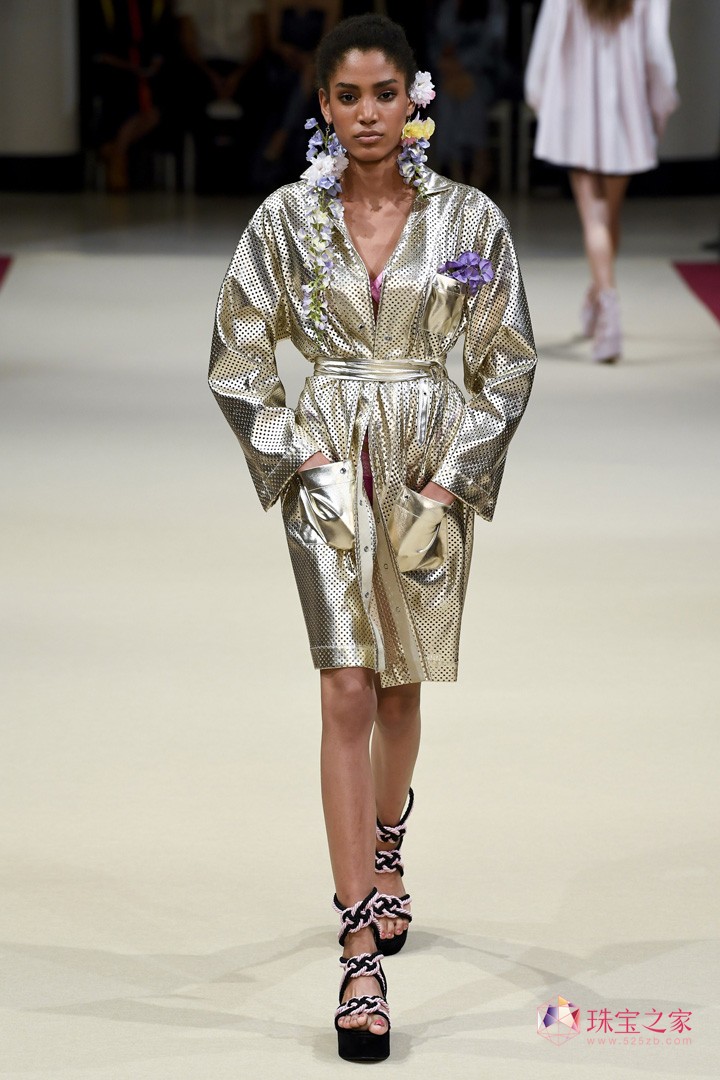 ֮߶ƷAlexis Mabille 2018ĕrb