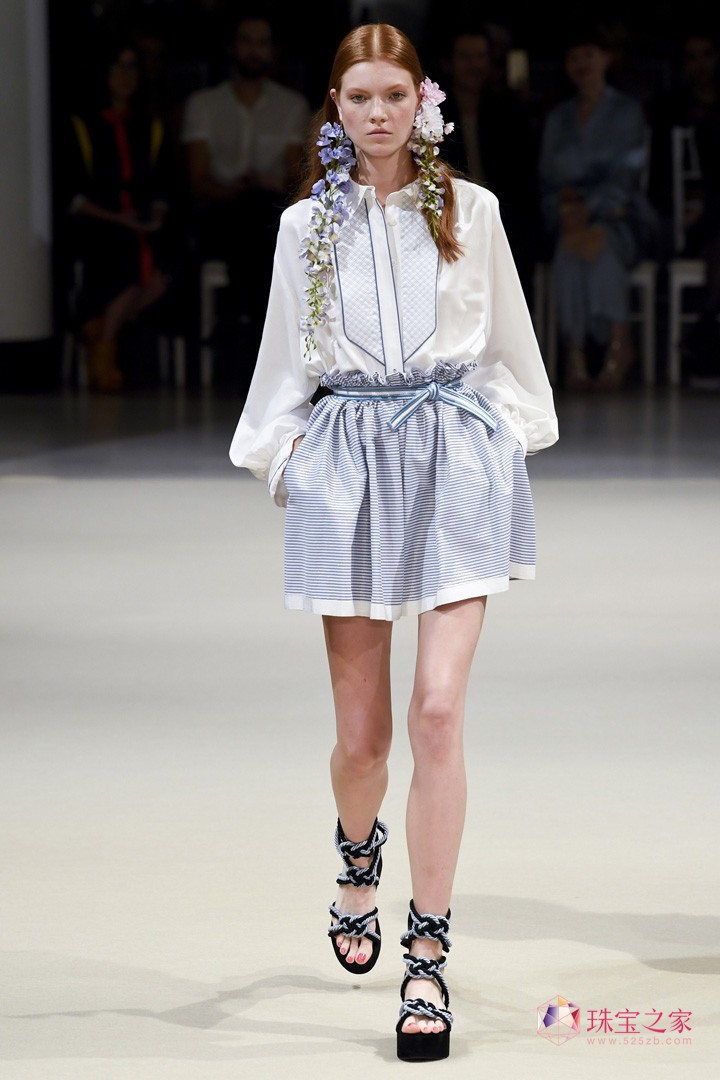 ֮߶ƷAlexis Mabille 2018ĕrb