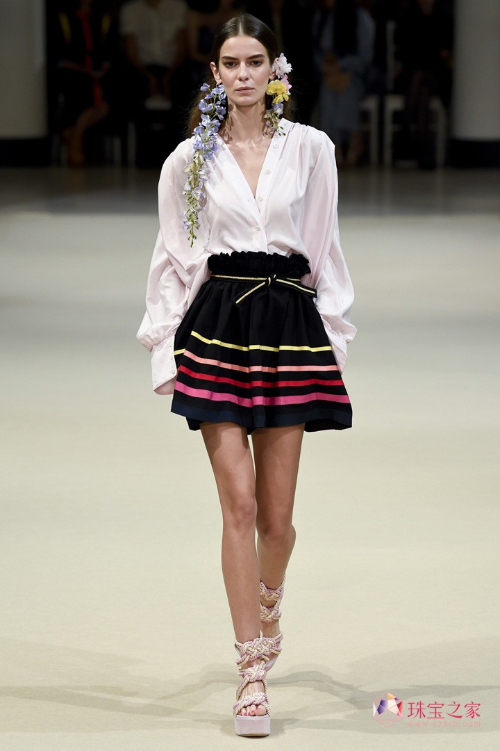֮߶ƷAlexis Mabille 2018ĕrb