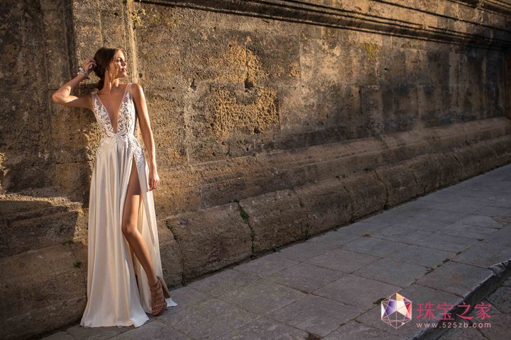 ħ Muse by Berta 2018ǰl(wi)鼆VƬ