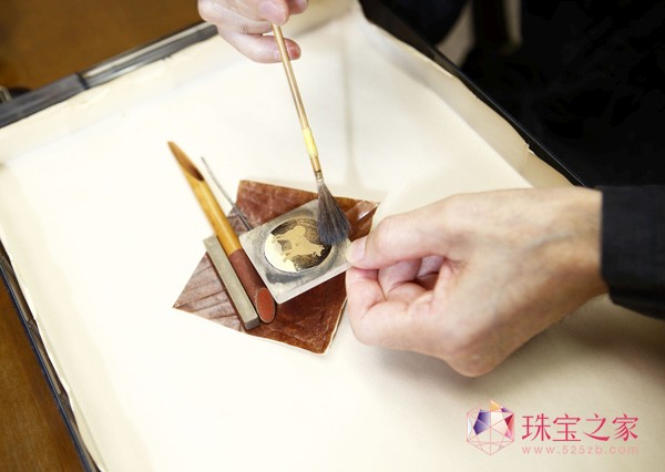 蕭邦  金狗蒔繪腕表 十二生肖 日本傳統漆繪藝術 制表師